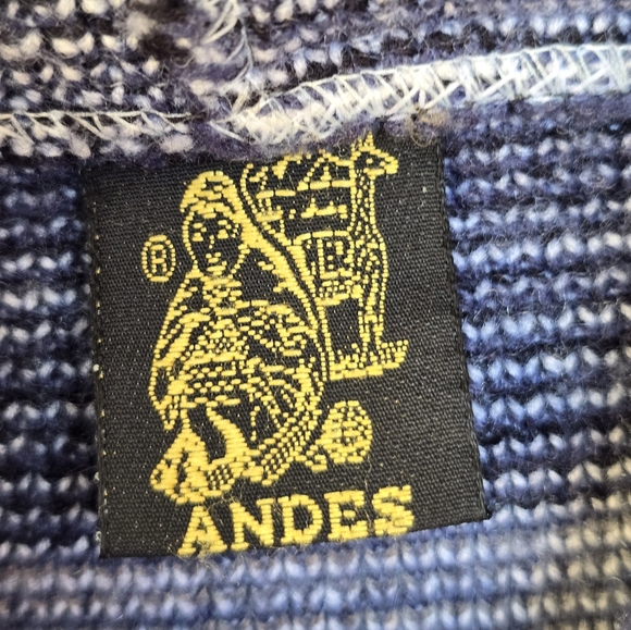 Otavalo Handcrafted Alpaca Full Zip Hooded Sweater/Jacket Dreamcatcher - Picture 6 of 10